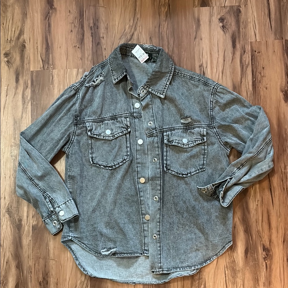 NWT Denim Buttondown